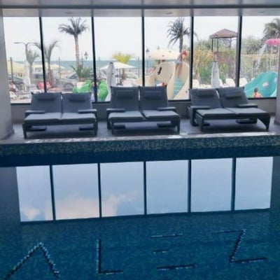 Аренда комфортных 3-комнатных апартаментов с видом на море, 89 м², в районе Мамая, Констанца, Румыния